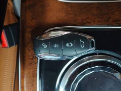 FAW Red Flag HQ9 2.0T Smart Connected Flagship Comfort Edition - ფოტო 9