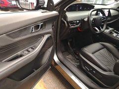 Changan UNI-K 2.0T Two-Wheel Drive Deluxe - ფოტო 16