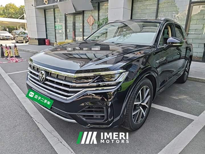 Volkswagen Touareg 3.0TSI Ruixiang Classic Sport Package