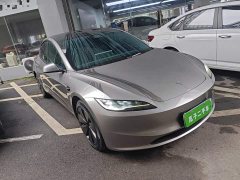 Tesla Model 3 Rear-Wheel Drive - ფოტო 4