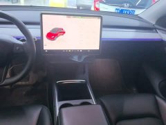 Tesla Model Y Rear-Wheel Drive - ფოტო 13
