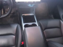 Tesla Model Y Rear-Wheel Drive - ფოტო 14