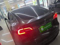 Tesla Model Y Rear-Wheel Drive - ფოტო 5