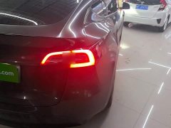 Tesla Model Y Rear-Wheel Drive - ფოტო 8