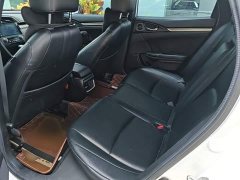 Honda Civic 2021 Hatchback 220 Turbo CVT Trendy Control - ფოტო 17
