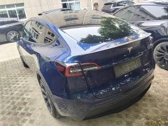 Tesla Model Y Long Range All-Wheel Drive - ფოტო 5