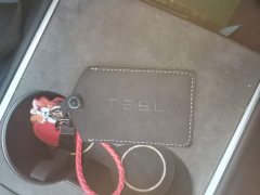 Tesla Model Y Long Range All-Wheel Drive - ფოტო 9
