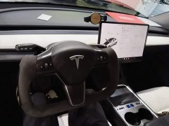 Tesla Model Y Standard Range RWD - ფოტო 10