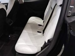 Tesla Model Y Standard Range RWD - ფოტო 17