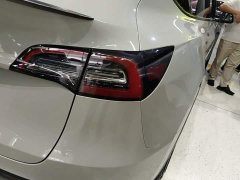 Tesla Model Y Standard Range RWD - ფოტო 8