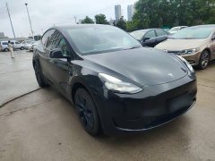 Tesla Model Y Rear-Wheel Drive - ფოტო 4