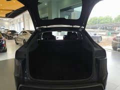 Tesla Model Y Rear-Wheel Drive - ფოტო 19