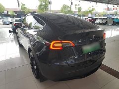 Tesla Model Y Long Range All-Wheel Drive - ფოტო 5