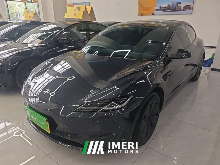 Tesla Model 3 Rear-Wheel Drive