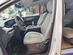 Buick GL8 Luxurious Edition Advance Enjoyment Version - ფოტო 11