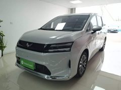 Wuling Starlight 730 New Energy Pure Electric 500km Luxury - ფოტო 1