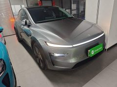 Tesla Model Y Rear-Wheel Drive - ფოტო 4