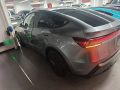 Tesla Model Y Rear-Wheel Drive - ფოტო 5