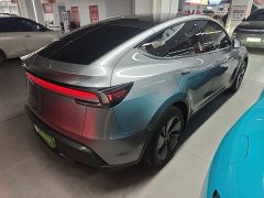 Tesla Model Y Rear-Wheel Drive - ფოტო 7
