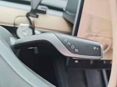 Tesla Model Y Rear-Wheel Drive - ფოტო 14