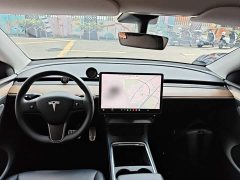 Tesla Model Y Standard Range RWD - ფოტო 10