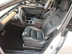 Tesla Model Y Standard Range RWD - ფოტო 15