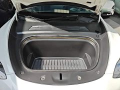 Tesla Model Y Standard Range RWD - ფოტო 20