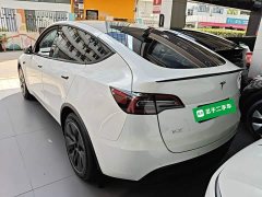 Tesla Model Y Standard Range RWD - ფოტო 5