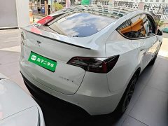 Tesla Model Y Standard Range RWD - ფოტო 7