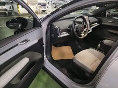 Volvo EX30 2025 Rear-Wheel Drive Extended Range Ultra - ფოტო 16
