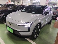 Volvo EX30 2025 Rear-Wheel Drive Extended Range Ultra - ფოტო 2