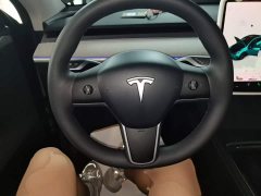 Tesla Model Y Rear-Wheel Drive - ფოტო 11