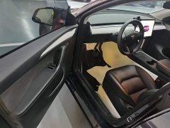 Tesla Model Y Rear-Wheel Drive - ფოტო 16