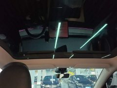 Tesla Model Y Rear-Wheel Drive - ფოტო 18