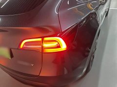 Tesla Model Y Rear-Wheel Drive - ფოტო 8