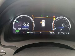 Toyota Camry 2023 Hybrid 2.5L HG Luxury - ფოტო 12