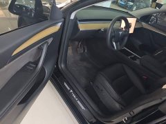 Tesla Model Y Rear-Wheel Drive - ფოტო 16
