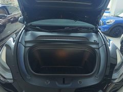 Tesla Model Y Rear-Wheel Drive - ფოტო 20