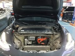 Tesla Model Y Rear-Wheel Drive - ფოტო 16