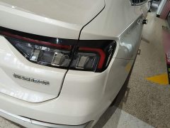 Ford Mondeo 2023 EcoBoost 180 Comfort - ფოტო 8