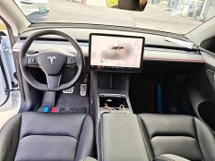 Tesla Model Y Rear-Wheel Drive - ფოტო 10