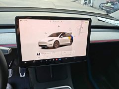 Tesla Model Y Rear-Wheel Drive - ფოტო 13