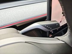 Tesla Model Y Rear-Wheel Drive - ფოტო 14