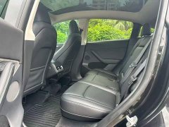 Tesla Model Y Rear-Wheel Drive - ფოტო 17