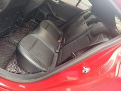 Ford Focus Hatchback EcoBoost 180 Automatic ST Line - ფოტო 17