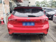 Ford Focus Hatchback EcoBoost 180 Automatic ST Line - ფოტო 6