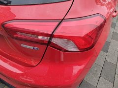 Ford Focus Hatchback EcoBoost 180 Automatic ST Line - ფოტო 8