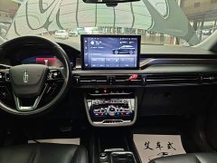 Lincoln Explorer 2.0T Two-Wheel Drive Premium - ფოტო 13