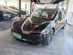 Tesla Model 3 Rear-Wheel Drive - ფოტო 1