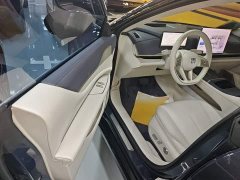 Buick Zhijing L7 Extended Range Avvia - ფოტო 16